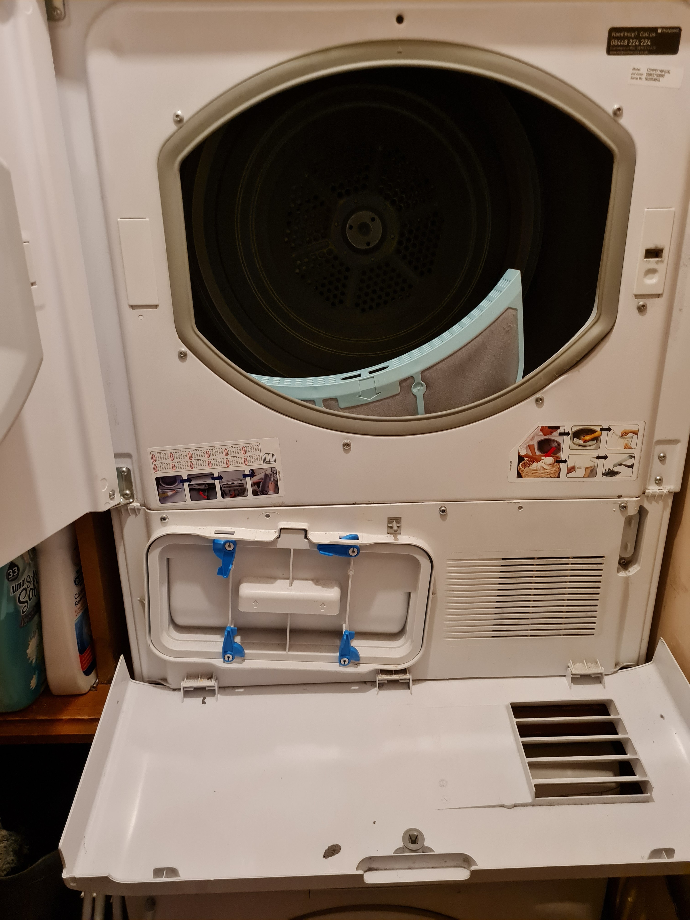 Tumble dryer interior with drum and filter